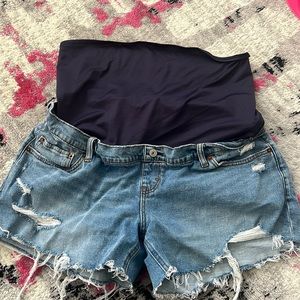 Abercrombie & Fitch Maternity shorts size 32